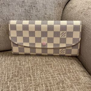 Louis Vuitton Damier Azur Emilie Wallet N41625